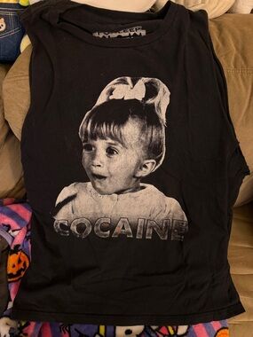 Fuxleep Black Graphic Muscle Tee - Cocaine Print